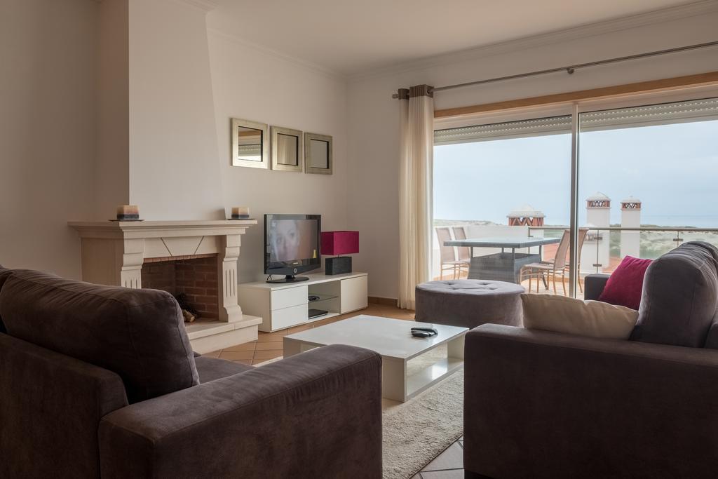 Maravilhoso T2 Vila Da Praia Amoreira  Ngoại thất bức ảnh